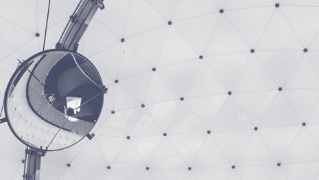 Innenbereich der künstlichen Sonne und des künstlichen Himmels