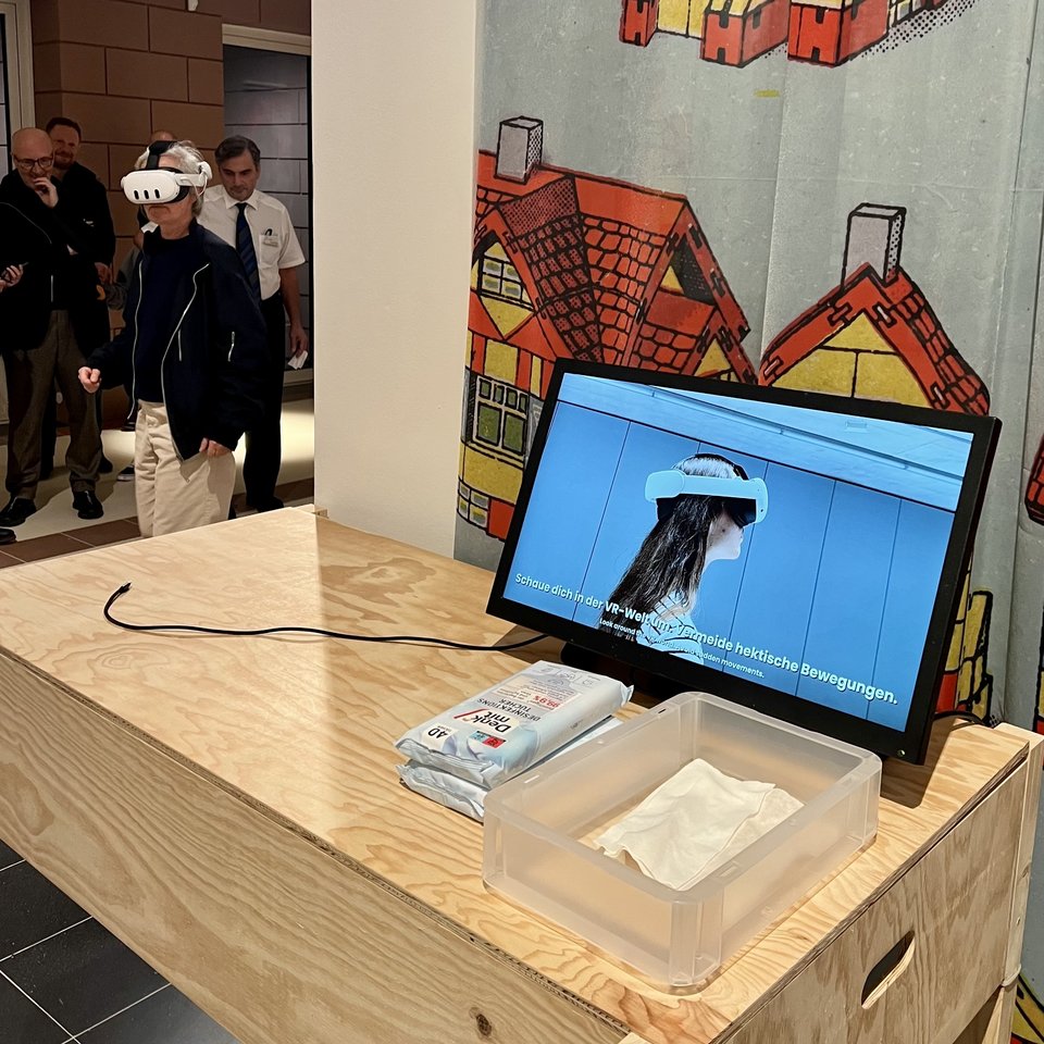 VR