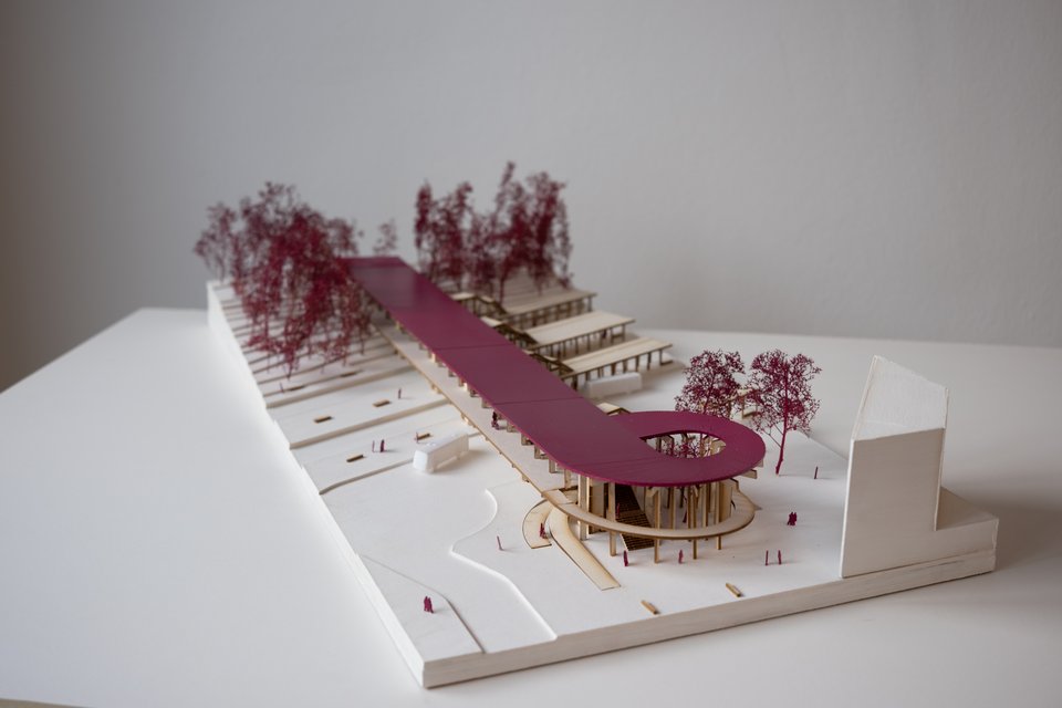 Modell Draufsicht der Masterthesis "Reviving Stations – Die Zukunft des Bahnhof Kirchheim (Teck)"