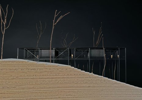 Modellfoto der Studienarbeit Besucherzentrum, Waldsteg