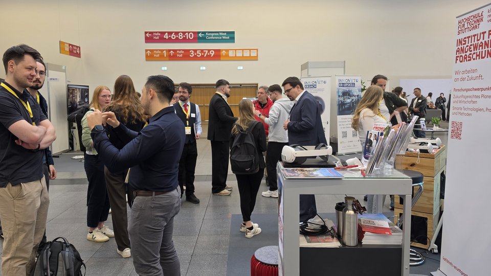 Messestand mit Teilnehmenden des Career Walk & Career Lunch der Wirtschaftsförderung Region Stuttgart GmbH auf der XR EXPO 2026