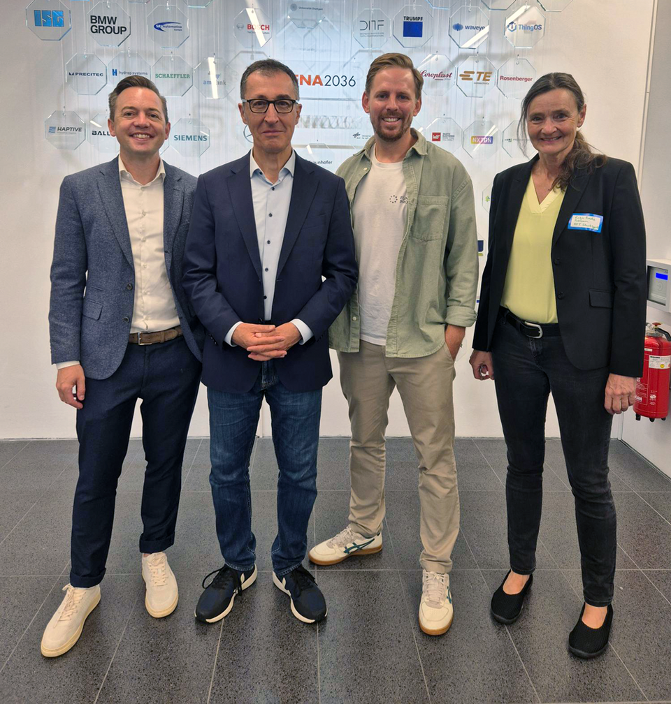 Patrick Planing, Cem Özdemir, Matthias Schöttler und Katja Rade bei der piolitischen Sommertour