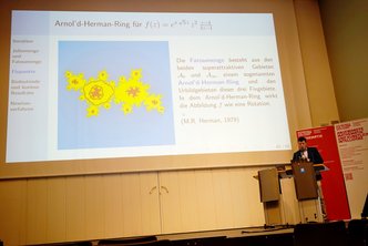 auf dem 31. Tag der Mathematik wird eine Präsentation gezeigt
