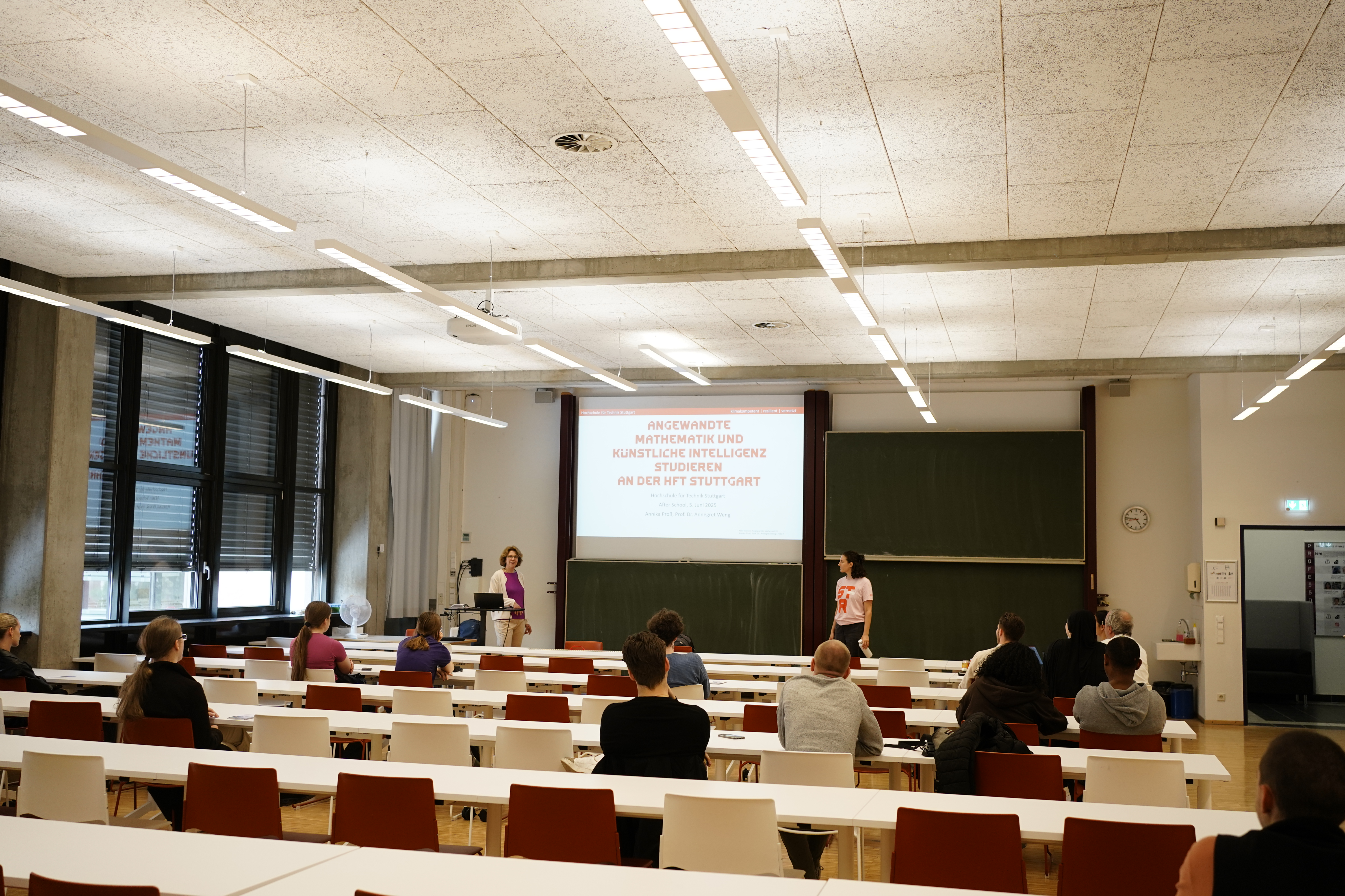 Der Studiengang angewandte Mathematik und Künstliche Intelligenz beim AfterSchool 2025-Event