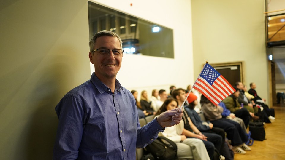 Professor beim Klimaplanspiel 2025 als USA-Vertreter