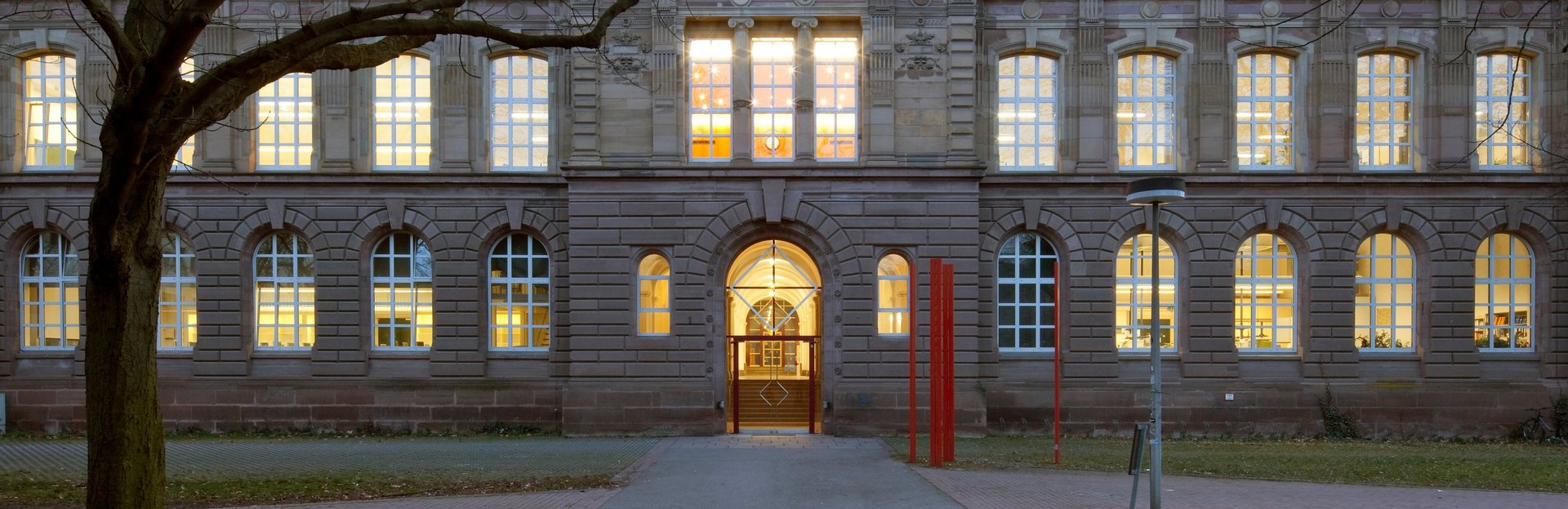 Bau 1 auf dem Campus der HFT Stuttgart