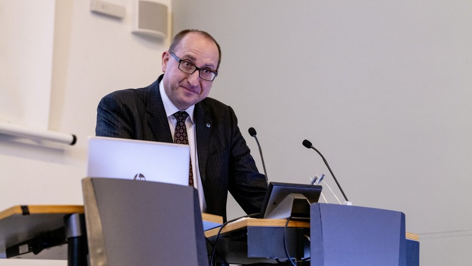 Dr. Guido Bader am Rednerpult