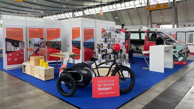 HFT-Messestand zum Thema Mobilität