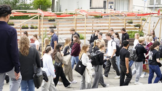 Zahlreiche Teilnehmer beim Campuswalk
