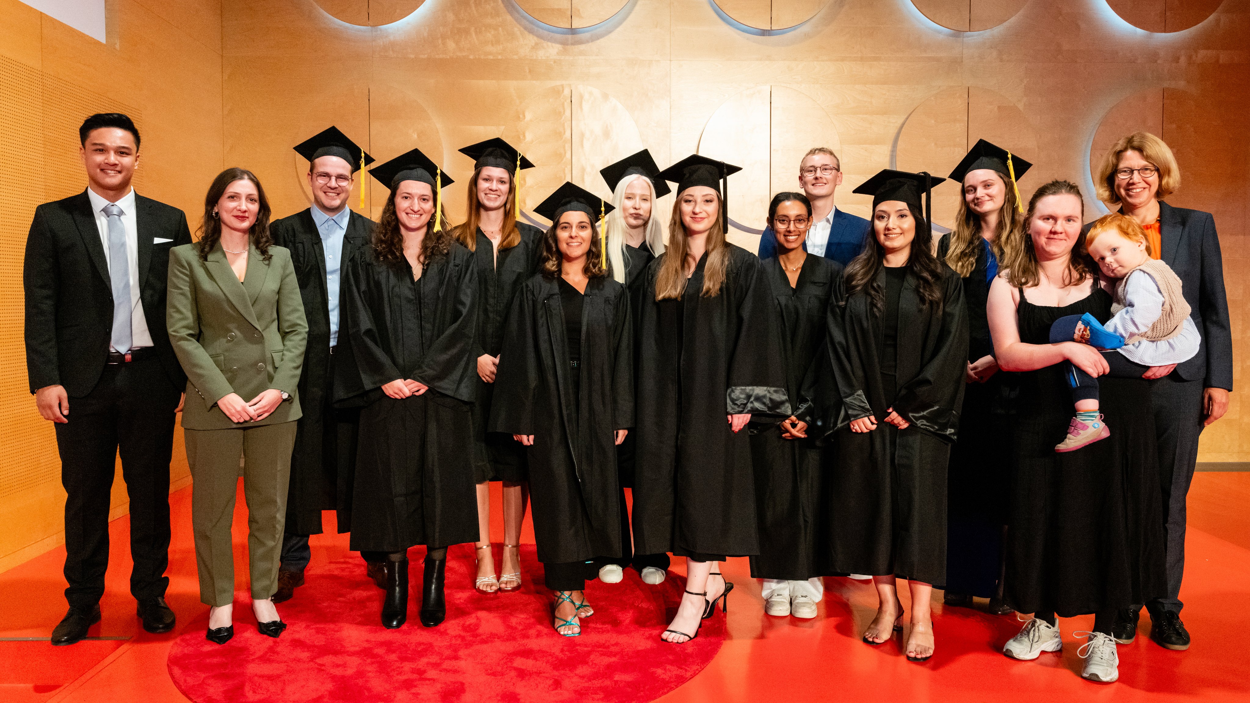 Absolventinnen und Absolventen 2024 