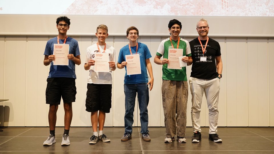 Teilnehmer:innen des Mathe-Cups