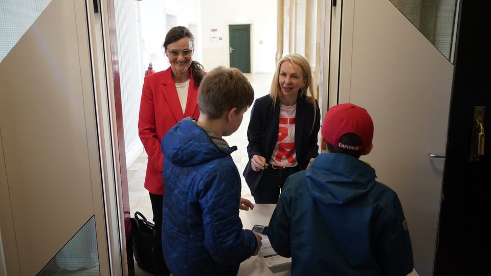 Ostervorlesung 2025 Einlass hat begonnen