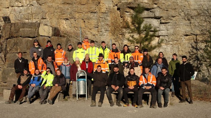 Gruppenbild beim Integrierten Vermessungsprojekt (IVP) 2025